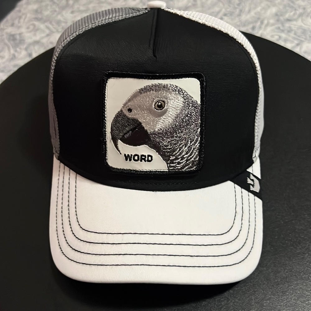Goorin Bros: The Farm Animal Trucker “Bird's The Word” Parrot - NWT
